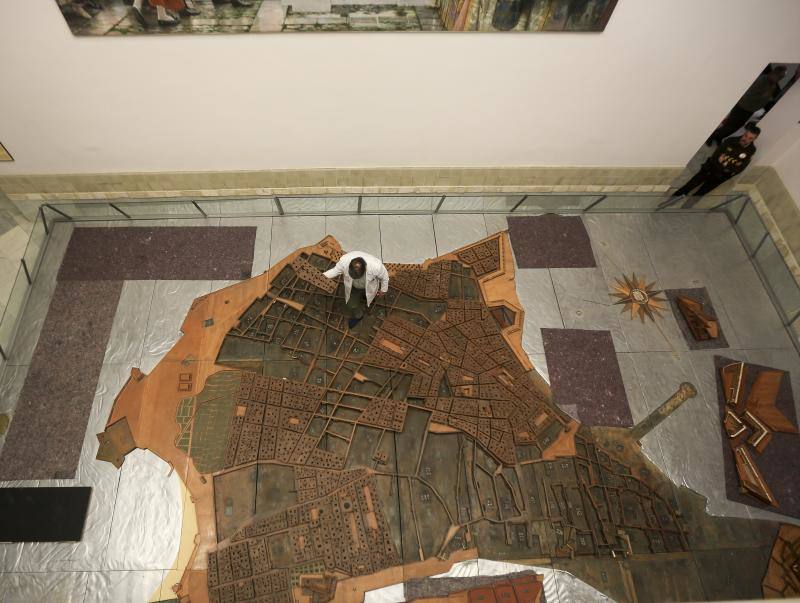 Fotos: Así está siendo la restauración de la Maqueta de Cádiz