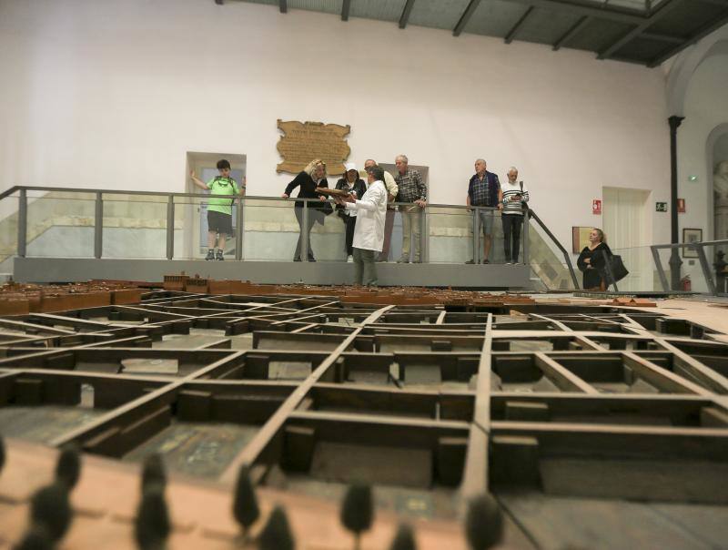 Fotos: Así está siendo la restauración de la Maqueta de Cádiz