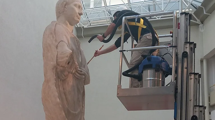 Trajano regresa a su sala en el Museo de Cádiz