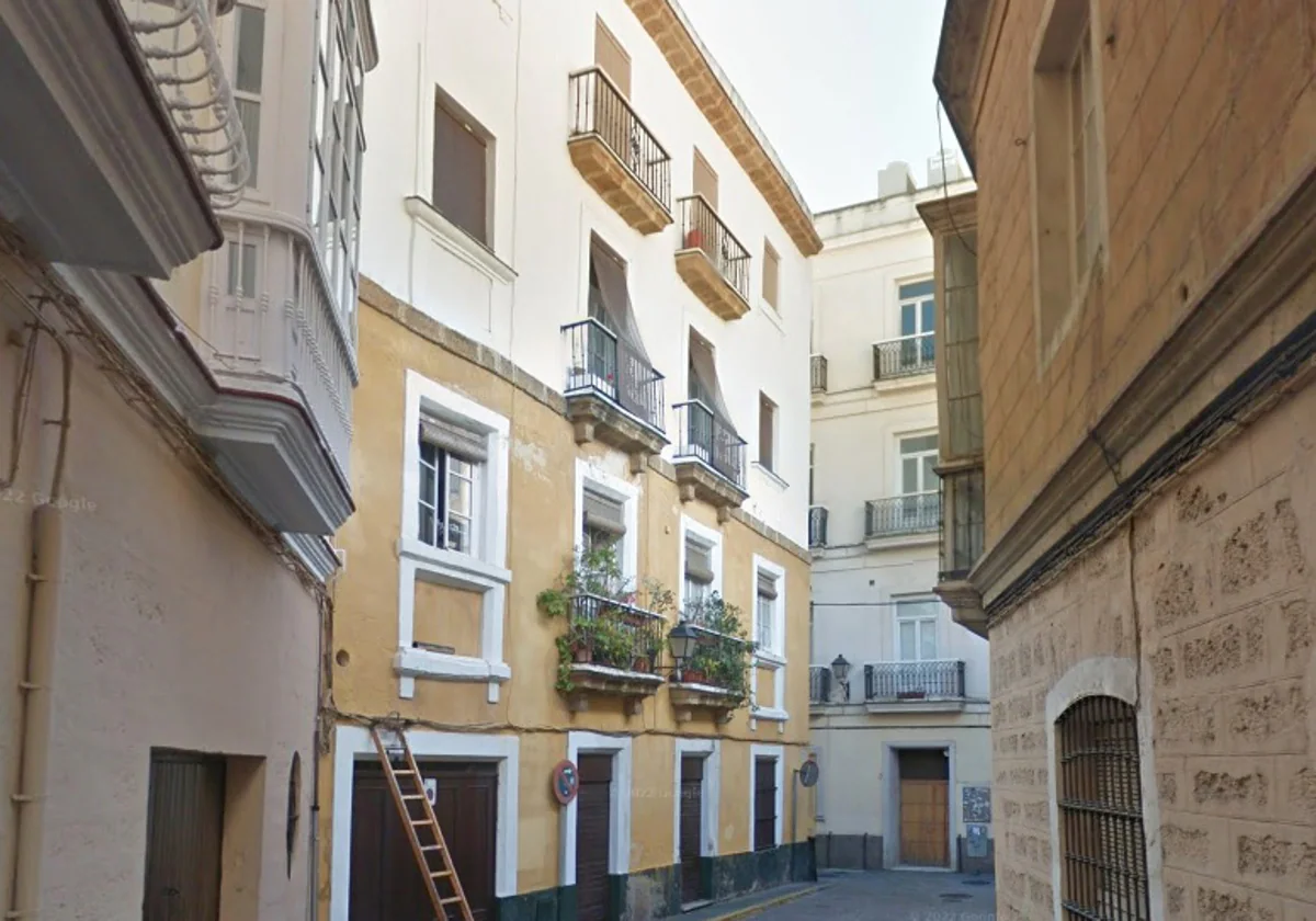 El Ayuntamiento de Cádiz da marcha atrás y la calle Santo Cristo seguirá con su actual nombre
