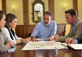 Diputación estudia las opciones de emprender nuevas promociones de vivienda pública en Trebujena