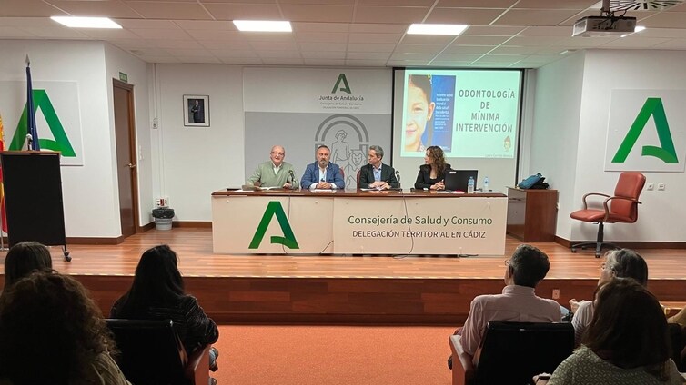 Cádiz acoge el curso de Odontología de mínima intervención