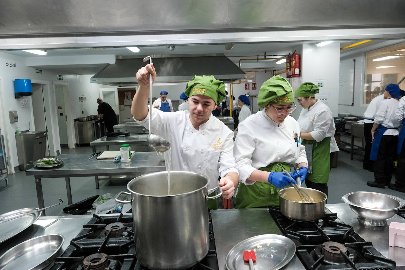 Fotos: La Escuela de Hostelería Fernando Quiñones celebra su 50 aniversario
