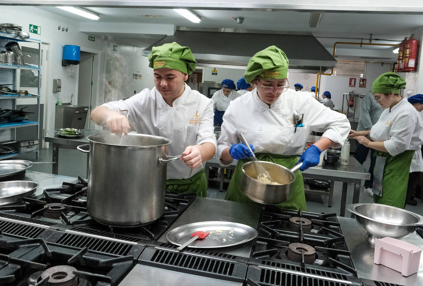 Fotos: La Escuela de Hostelería Fernando Quiñones celebra su 50 aniversario