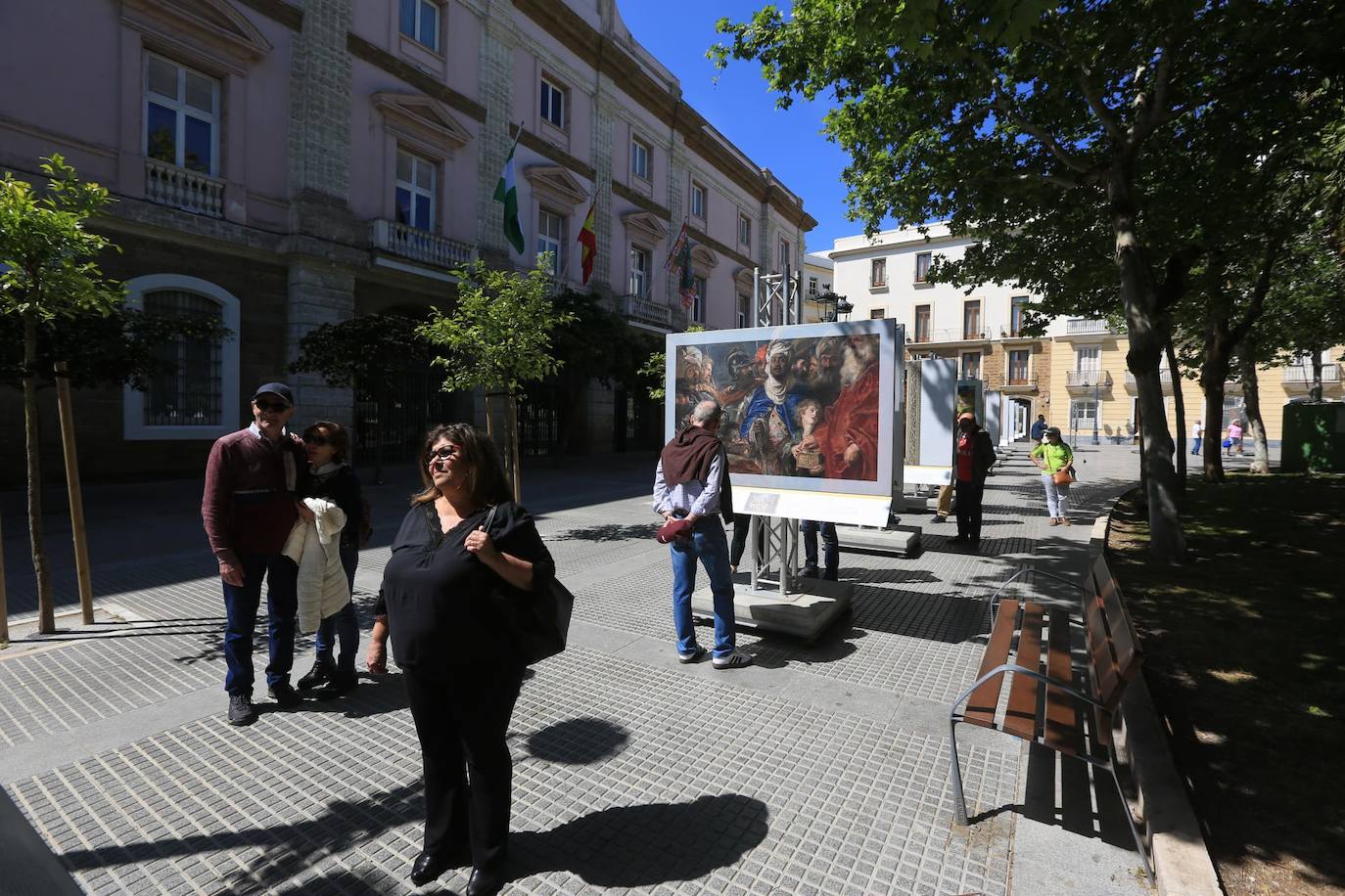 Fotos: Grandes obras del Museo del Prado toman las calles de Cádiz