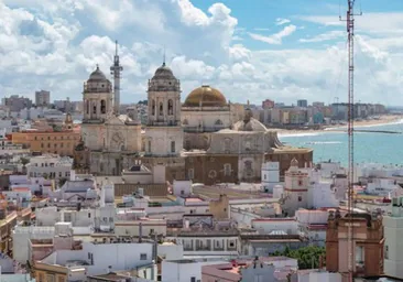 'HomeExchange': Más de 800 familias en Cádiz intercambian sus casas para viajar