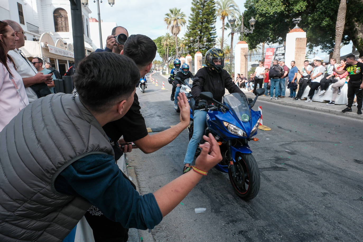 FOTOS: Regresa la fiebre motera a El Puerto