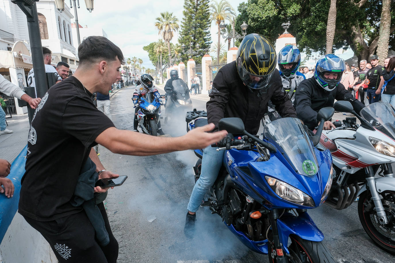 FOTOS: Regresa la fiebre motera a El Puerto