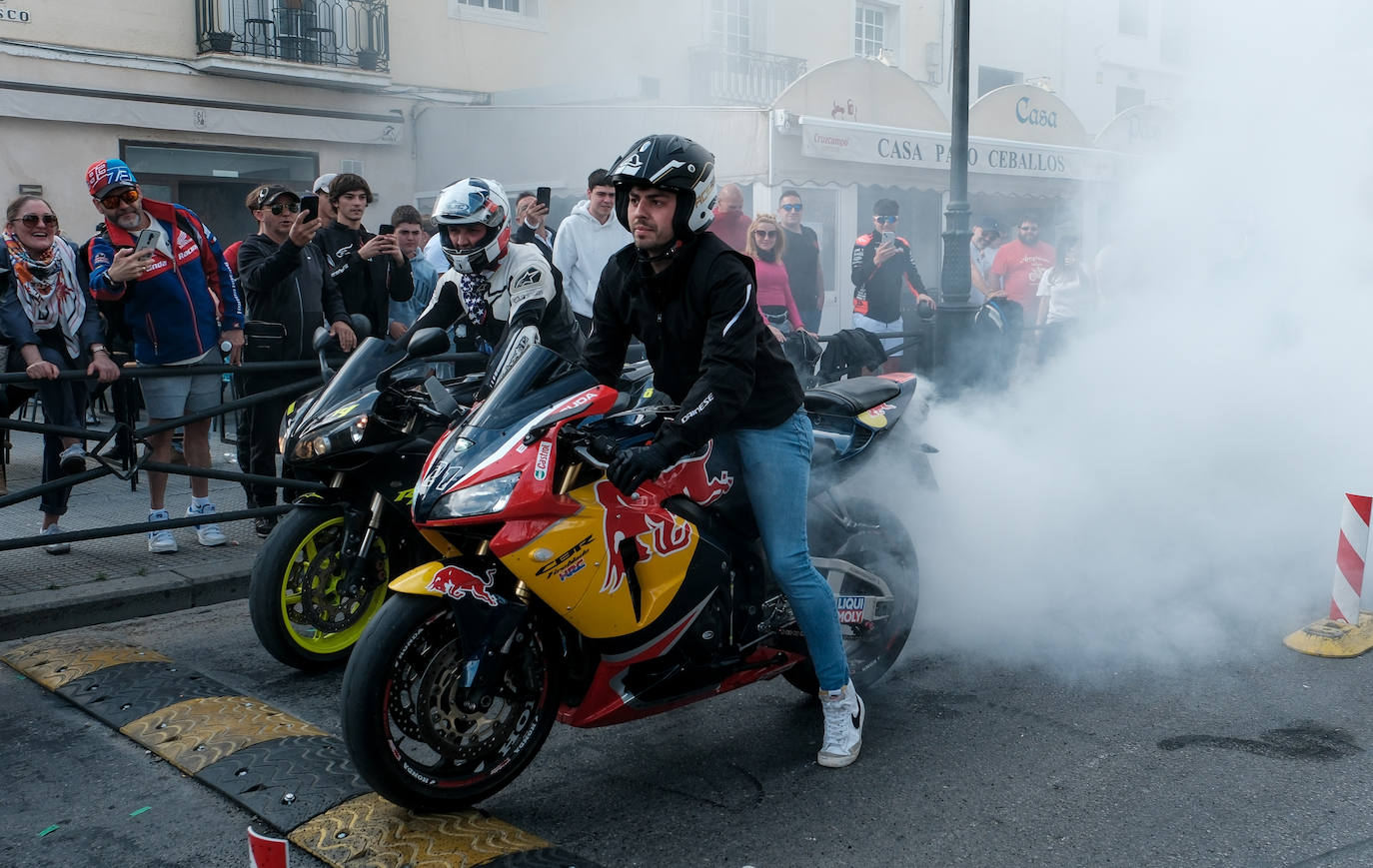 FOTOS: Regresa la fiebre motera a El Puerto