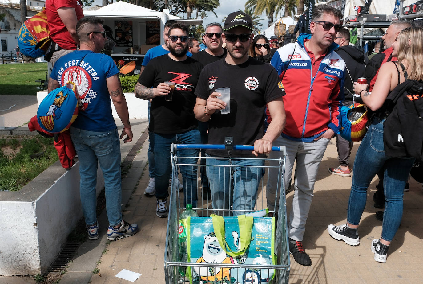 FOTOS: Regresa la fiebre motera a El Puerto