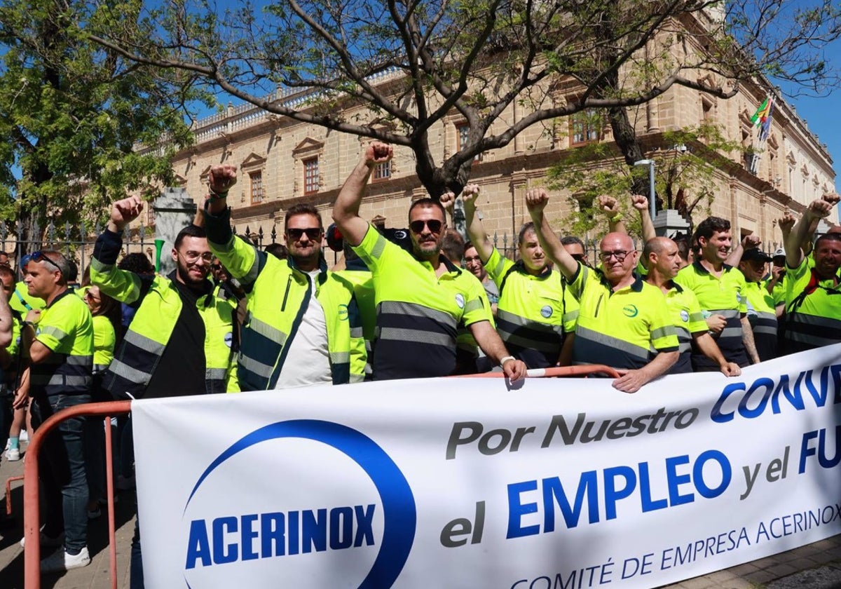 El comité de huelga de Acerinox dice que la empresa «sigue amenazando»