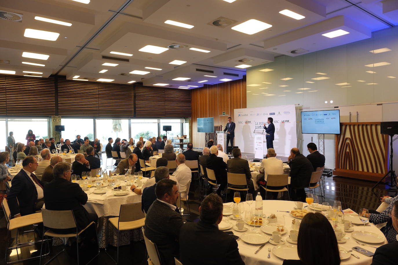 Fotos: La Mirada Económica con Joaquín Segovia, director territorial Sur de Telefónica