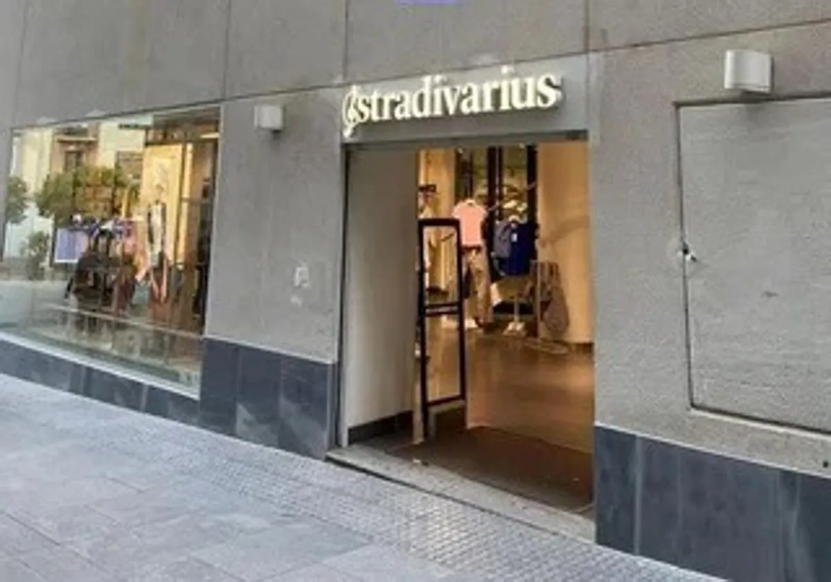 La tienda de Stradivarius en el centro de Cádiz cerrará sus puertas este verano