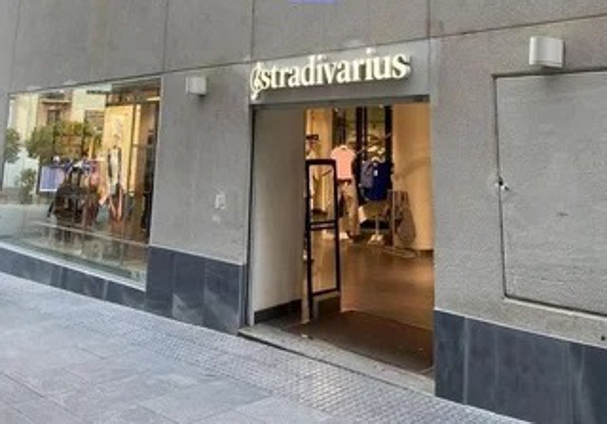 La tienda de Stradivarius en el centro de Cádiz cerrará sus puertas este verano