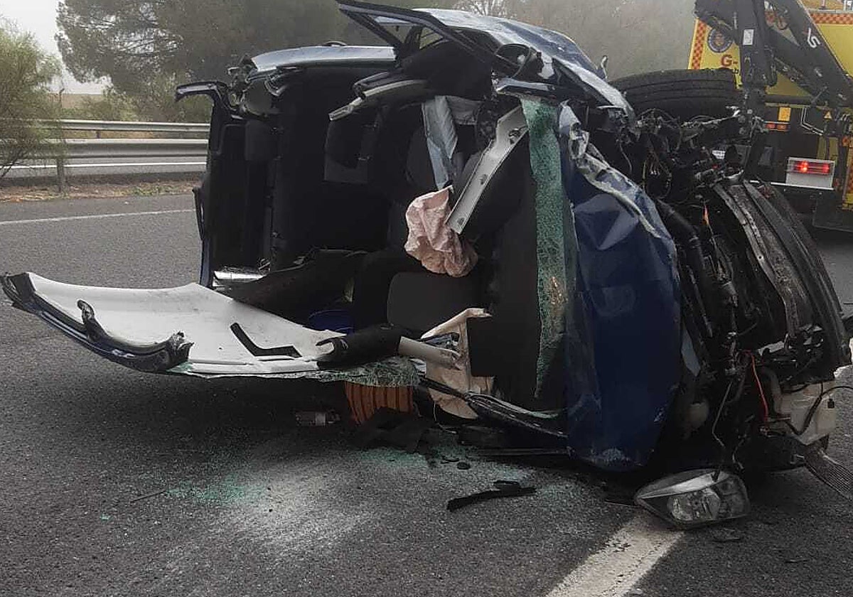 Cinco heridos, tres de ellos graves, en una colisión en la autopista, a la altura de Jerez