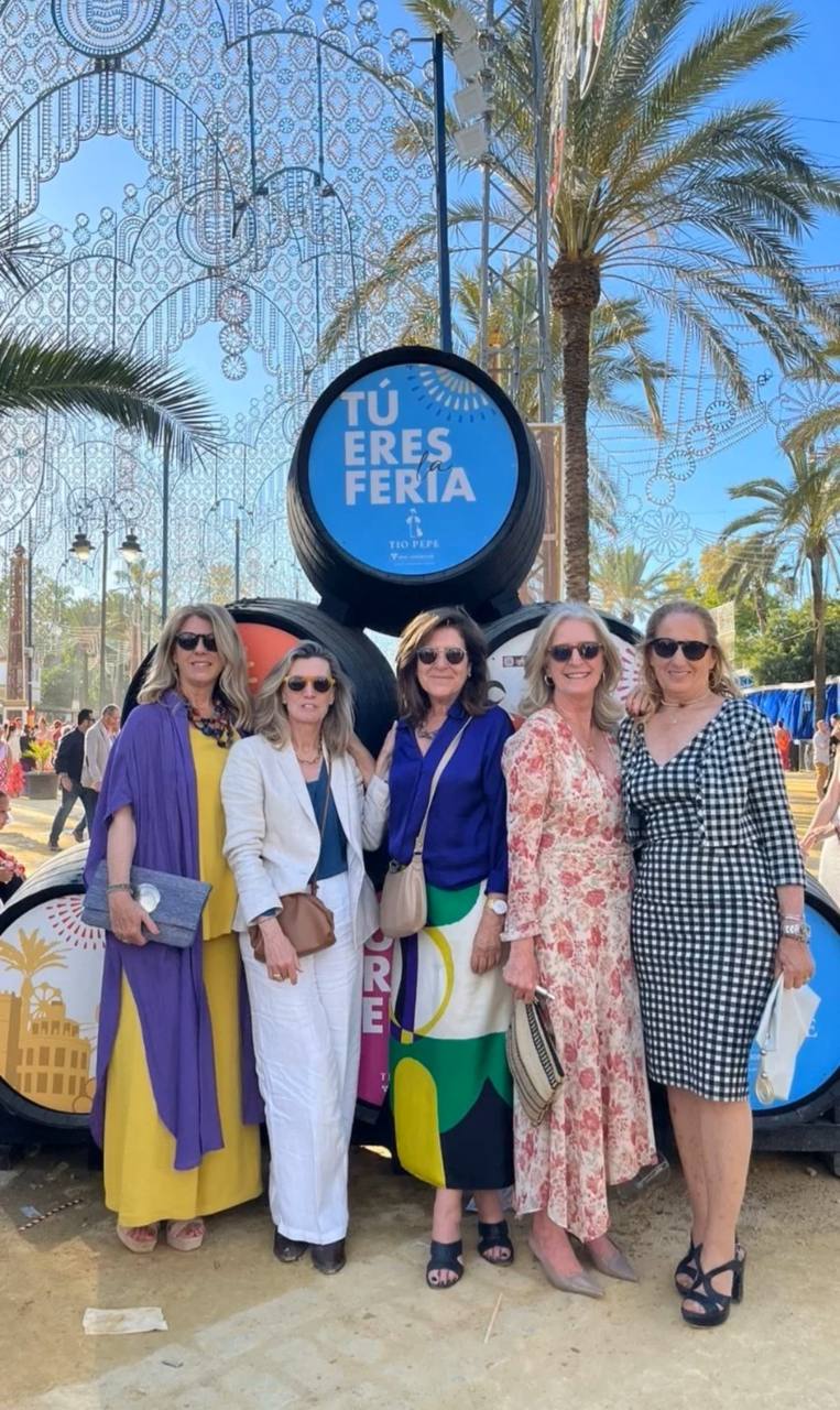 Montse Gutierrez-Trueba, Carmela Liaño, Pepa Garrucho, Rocio Medina, Teresa Martin