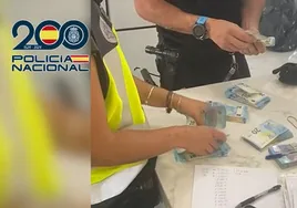 Unos narcos guardaban 24.000 euros del tráfico de marihuana en el congelador de su casa de Sanlúcar