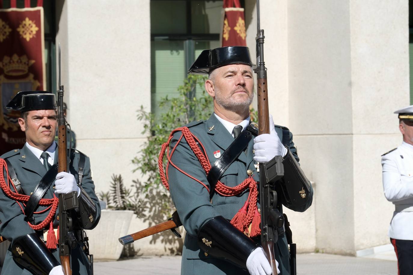 Fotos: Así ha sido la toma de posesión del nuevo jefe de la Comandancia, el coronel Luis Martín Velasco