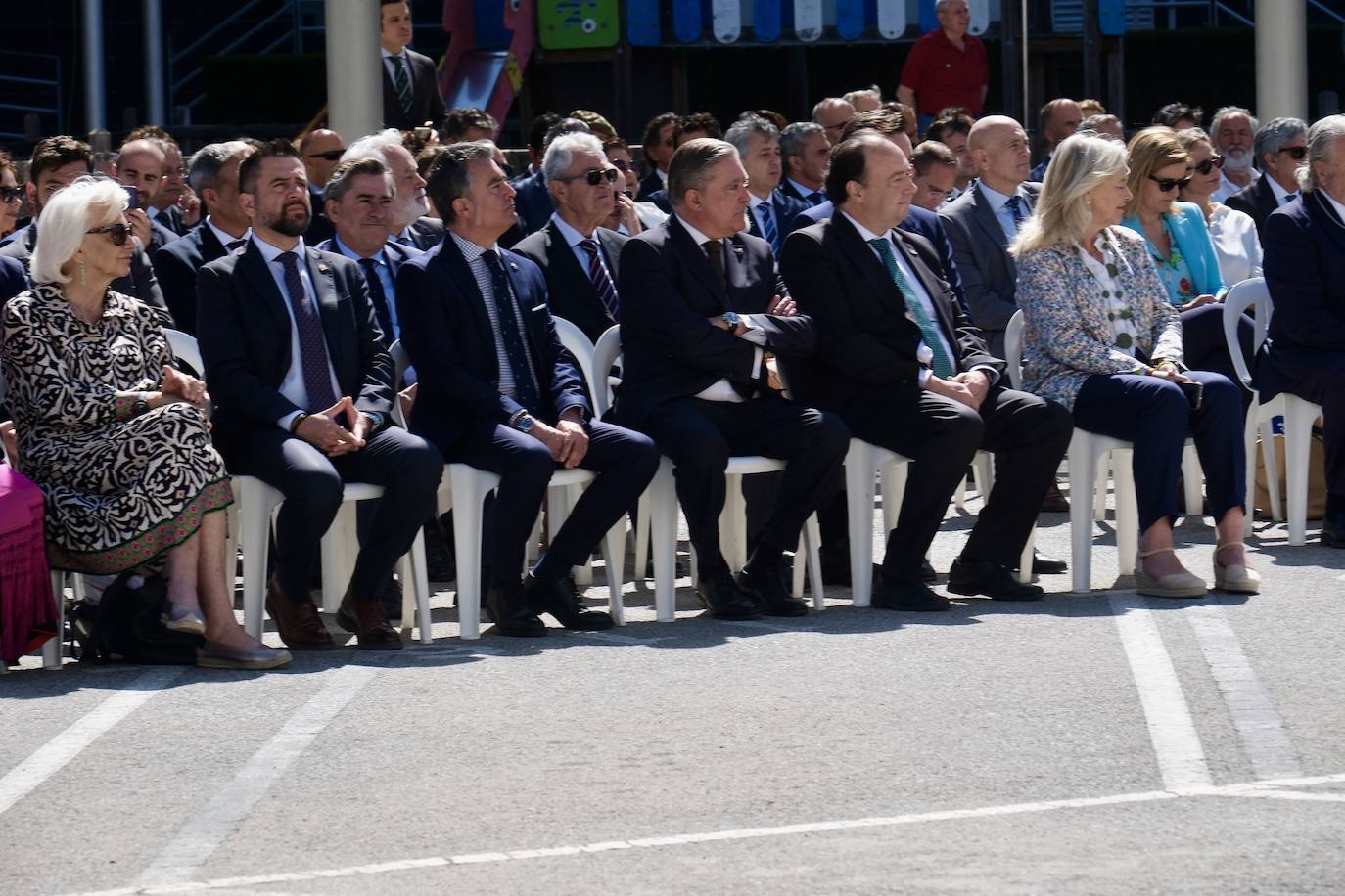 Fotos: Así ha sido la toma de posesión del nuevo jefe de la Comandancia, el coronel Luis Martín Velasco