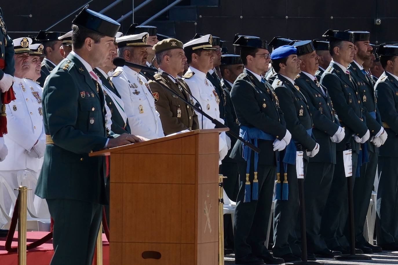 Fotos: Así ha sido la toma de posesión del nuevo jefe de la Comandancia, el coronel Luis Martín Velasco