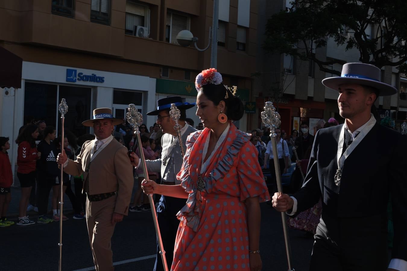 Fotos: La hermandad del Rocío de Cádiz recorre la ciudad antes de salir hacia Almonte