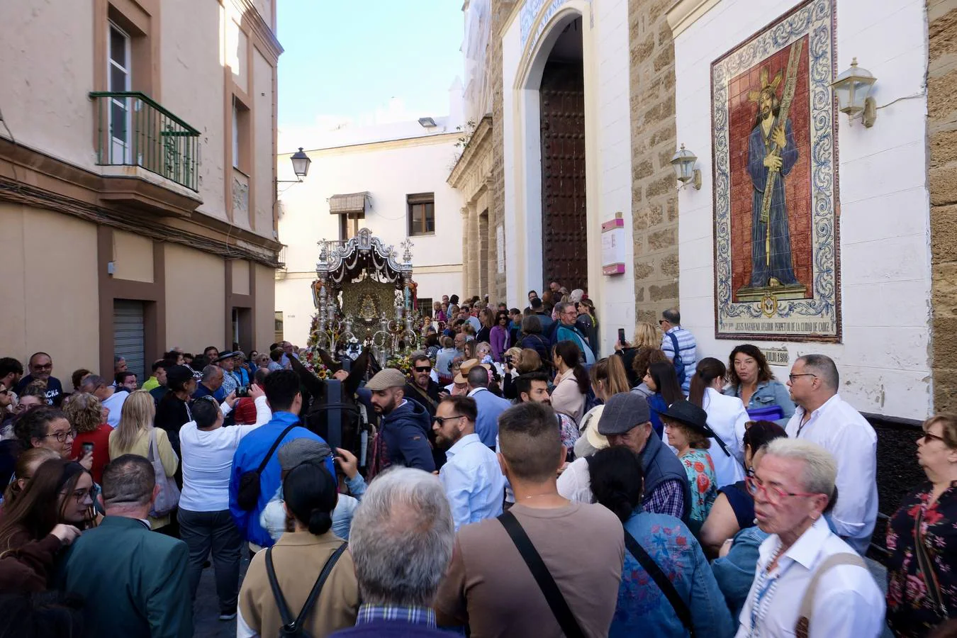 Fotos: La hermandad del Rocío de Cádiz recorre la ciudad antes de salir hacia Almonte