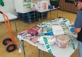 Retiran 100 kilos de alimentos en la Feria de Puerto Real para evitar  intoxicaciones al no cumplir la normativa sanitaria