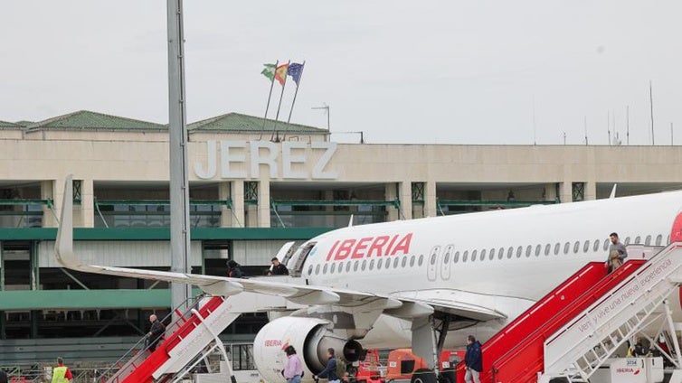 El despegue del aeropuerto de Jerez depende de la ampliación de la pista