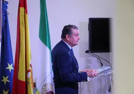 Sanz advierte que si no se resuelven algunas «cuestiones» sobre Gibraltar será «una zona de prosperidad desigual»