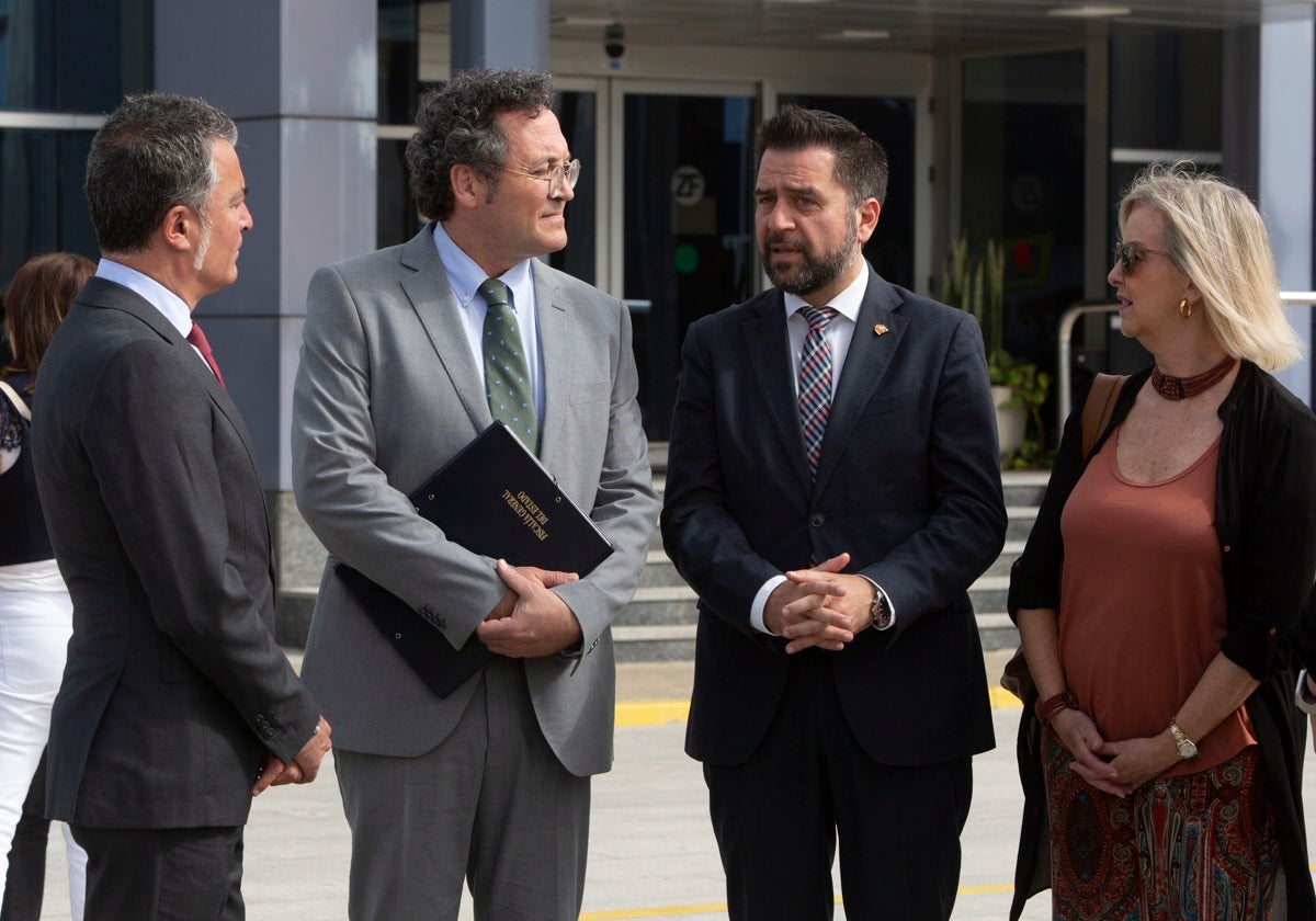 Ángel Núñez, Álvaro García Ortiz, Fran González y Ana Tárrago.