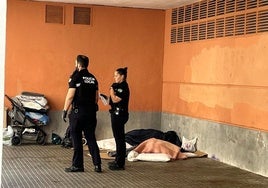 Los vecinos de Capuchinos a la Policía Local: «Gracias por todo»