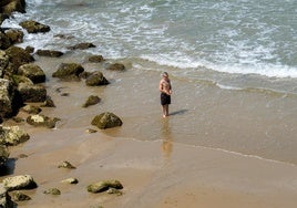 «Se nos ha quedado una bonita tarde»: ¿tendrá continuidad el buen tiempo este domingo en Cádiz para ir a la playa?