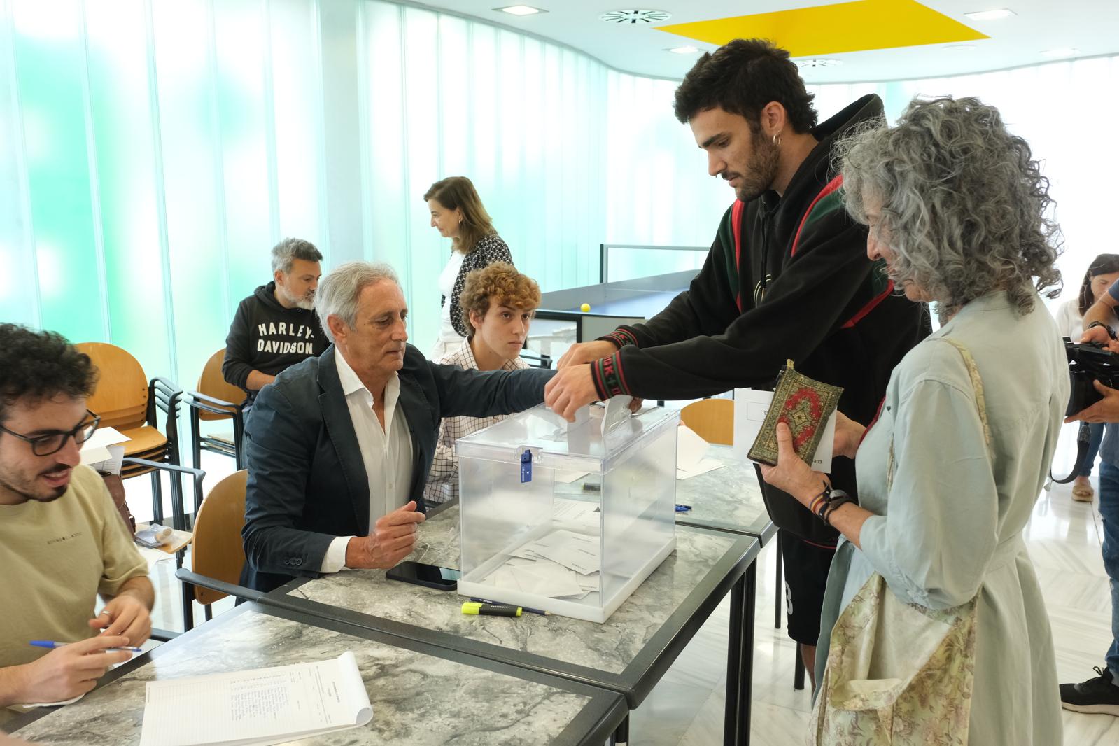 Fotos: Cádiz comienza a votar