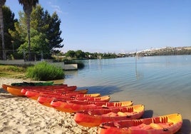 La fantástica playa interior que se encuentra en un pueblo de la Sierra de Cádiz: fecha de apertura y horarios