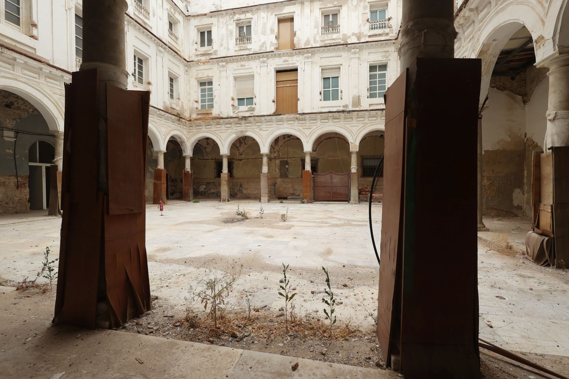 El IES Rosario de Cádiz se convertirá en la escuela de hostelería: este es su estado