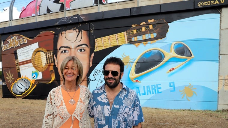 Migue Benítez, el &#039;delniqüente&#039;, ya tiene su mural en Jerez