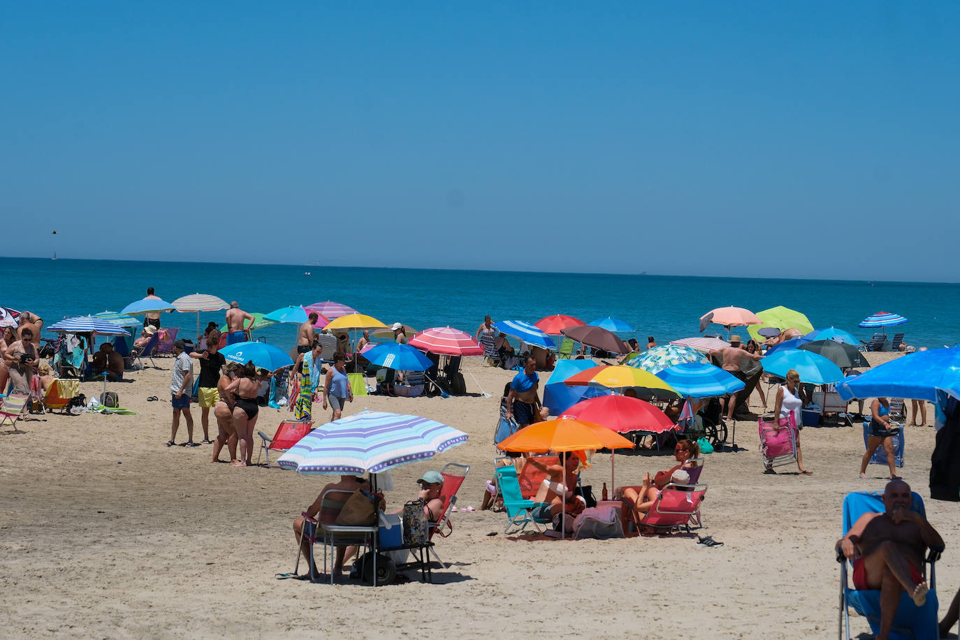 Fotos: Cádiz disfruta de su primer fin de semana de verano