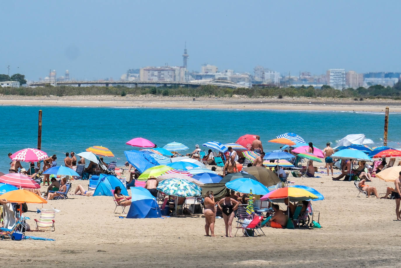 Fotos: Cádiz disfruta de su primer fin de semana de verano