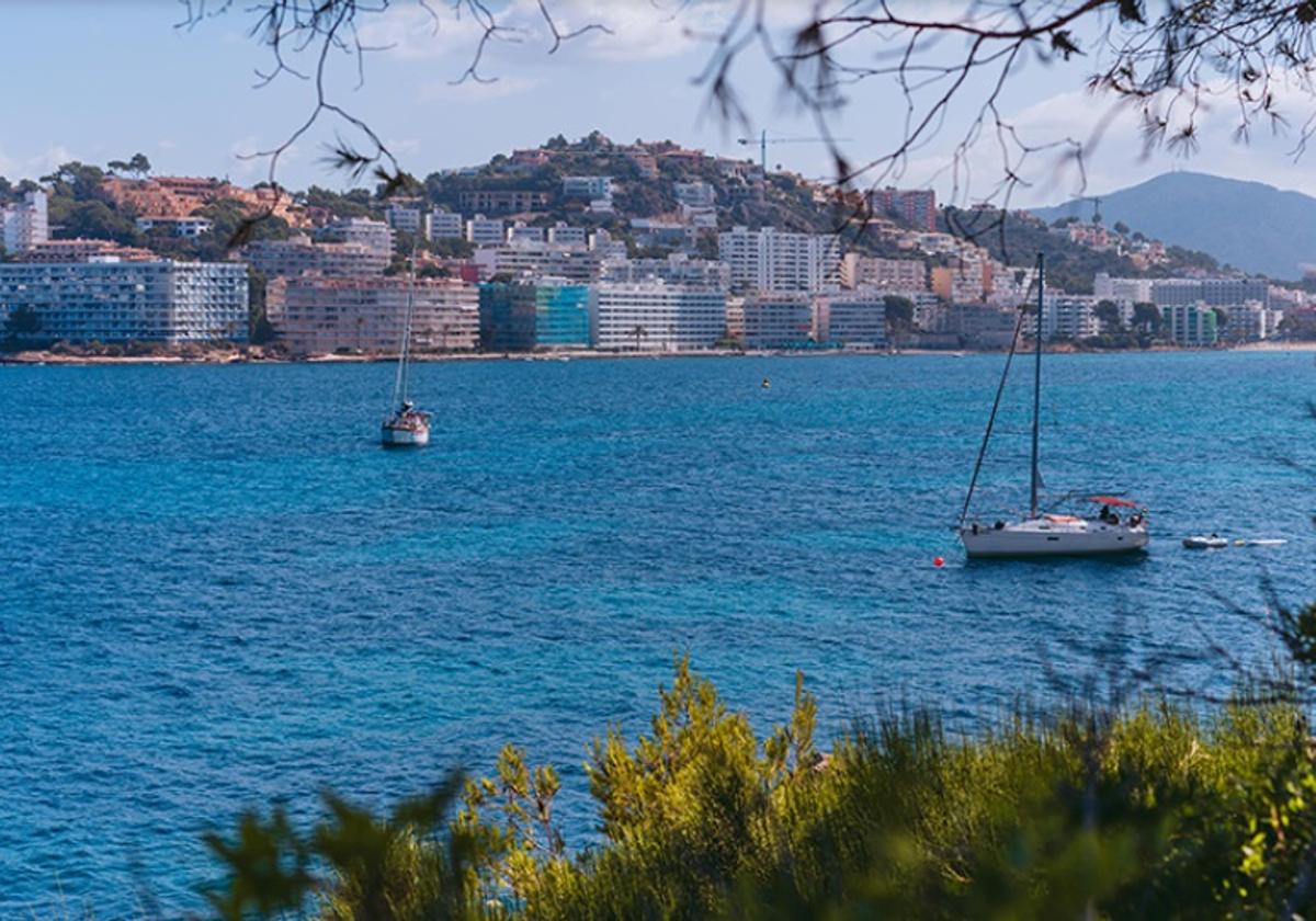 Un joven de Cádiz queda tetrapléjico tras lanzarse al mar en una zona poco profunda en Calvià, Mallorca