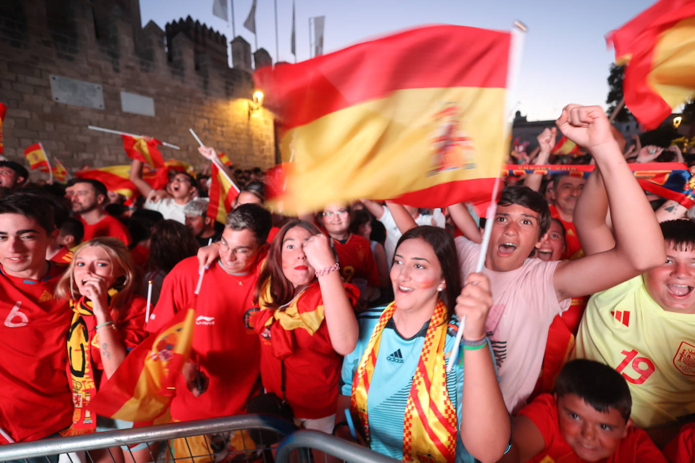 FOTOS: Los aficionados portuense se emocionan con el partido de España en la Eurocopa