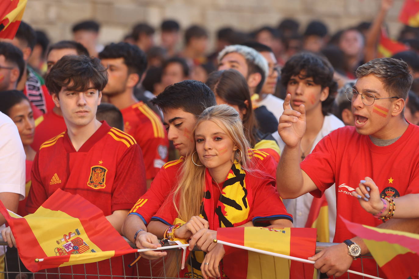 FOTOS: Los aficionados portuense se emocionan con el partido de España en la Eurocopa