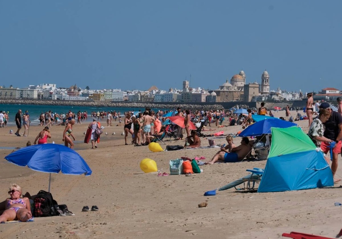 Cádiz se prepara para la segunda ola de calor del verano.