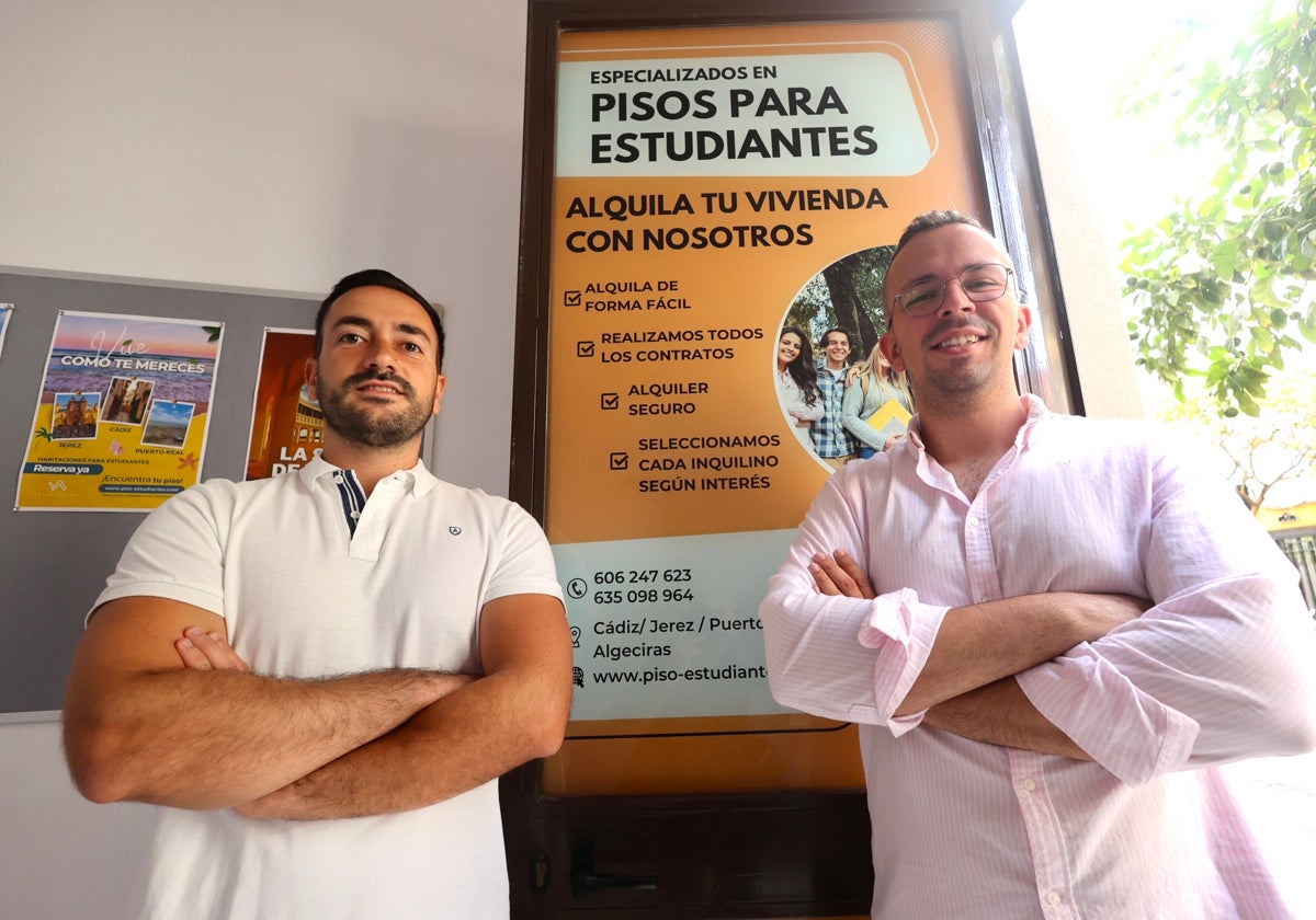 Víctor Gamero y José Luis Romero, empresarios especializados en buscar pisos para estudiantes.