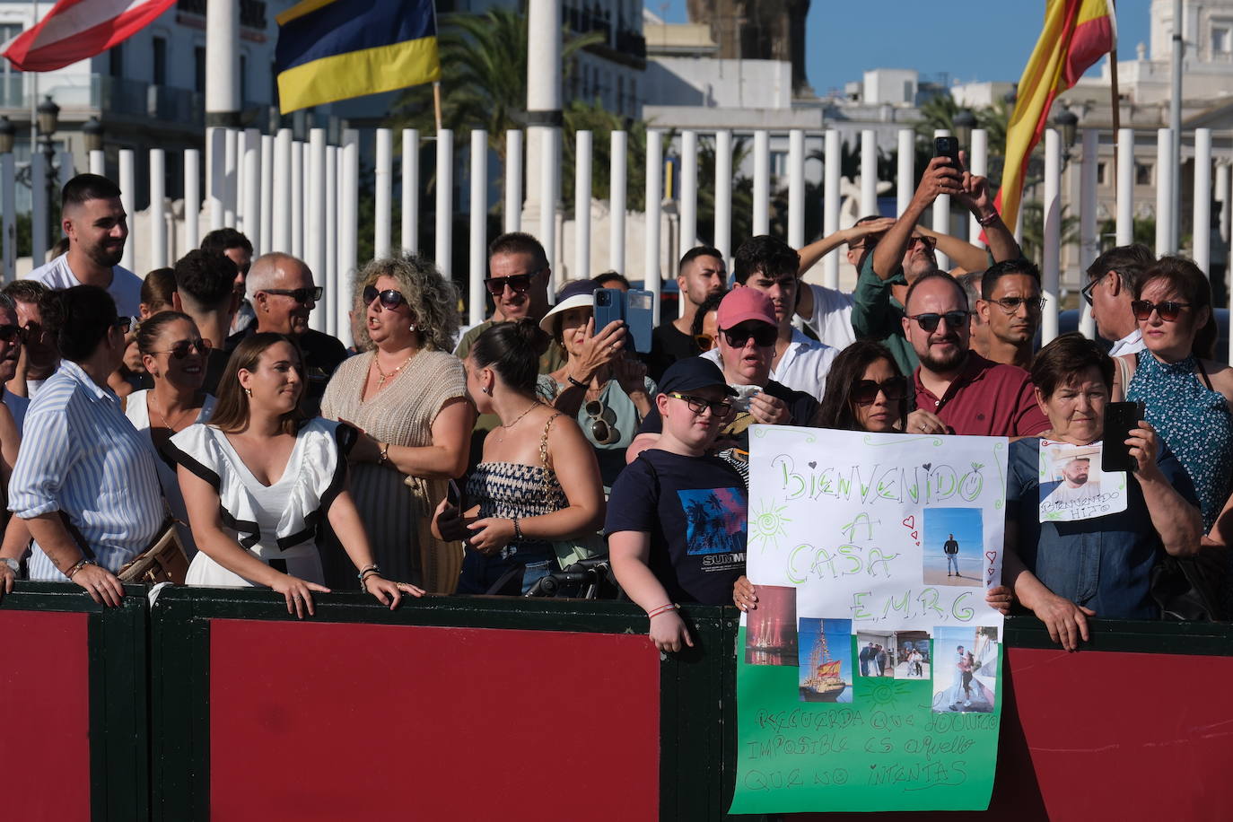 Fotos: Así ha sido la llegada de Elcano a Cádiz