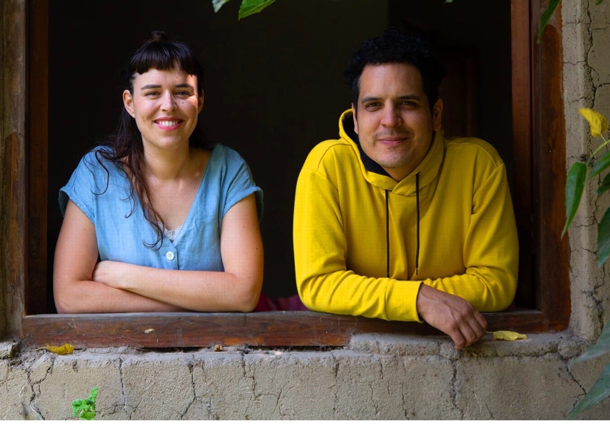 El dúo peruano Alejandro y María Laura presenta su folk indie latino en el último concierto del Castillo de Santa Catalina