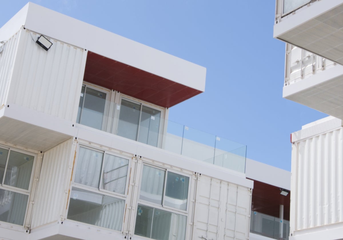 Edificio de contenedores que albergará la incubadora de Economía Azul Incubazul.