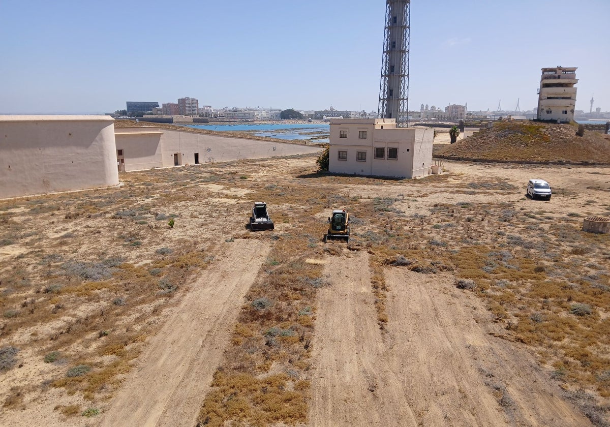 El Castillo de San Sebastián de Cádiz se pone a punto para abrir de nuevo sus puertas