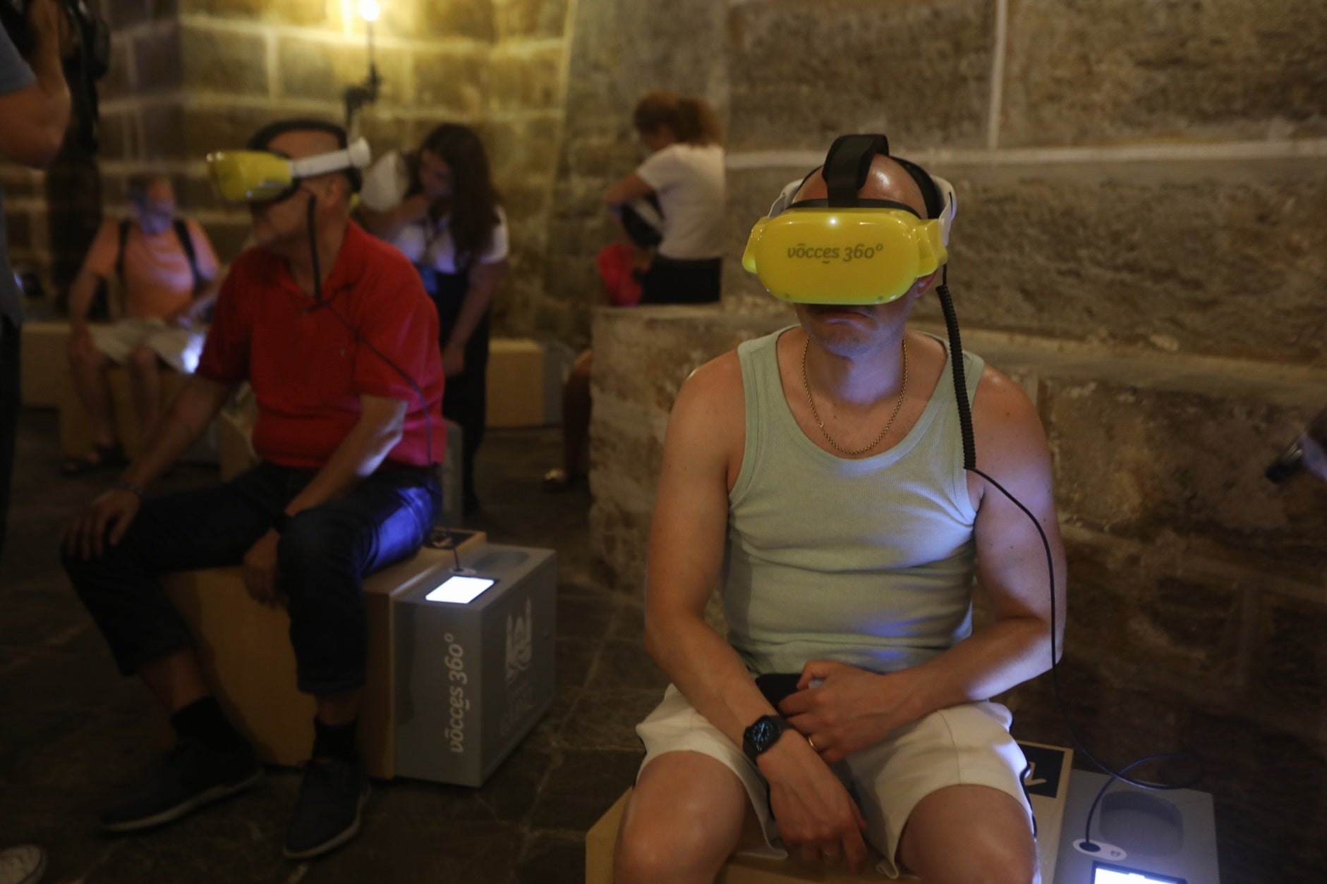 Fotos: gran expectación para la nueva experiencia inmersiva en la Catedral de Cádiz