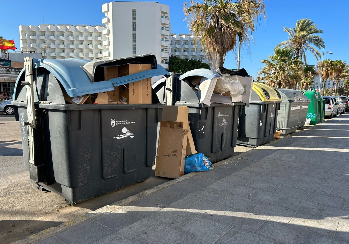 Contendores llenos en Valdelagrana