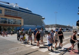 El puerto de Cádiz espera este lunes la llegada de dos cruceros con más de 7.000 turistas